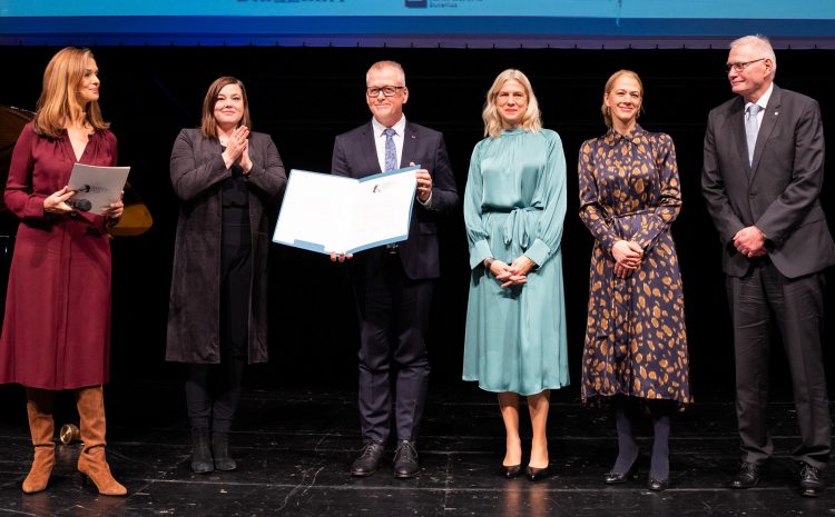 Tafel Deutschland mit Marion-Dönhoff-Förderpreis 2022 ausgezeichnet