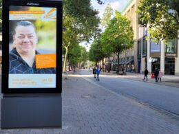 Plakat der Kampagne "Armut hat viele Gesichter" in Hamburg